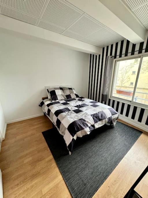 Experience Cinema Immersif Dans Appartement Renove Pres De Montmartre Париж Экстерьер фото